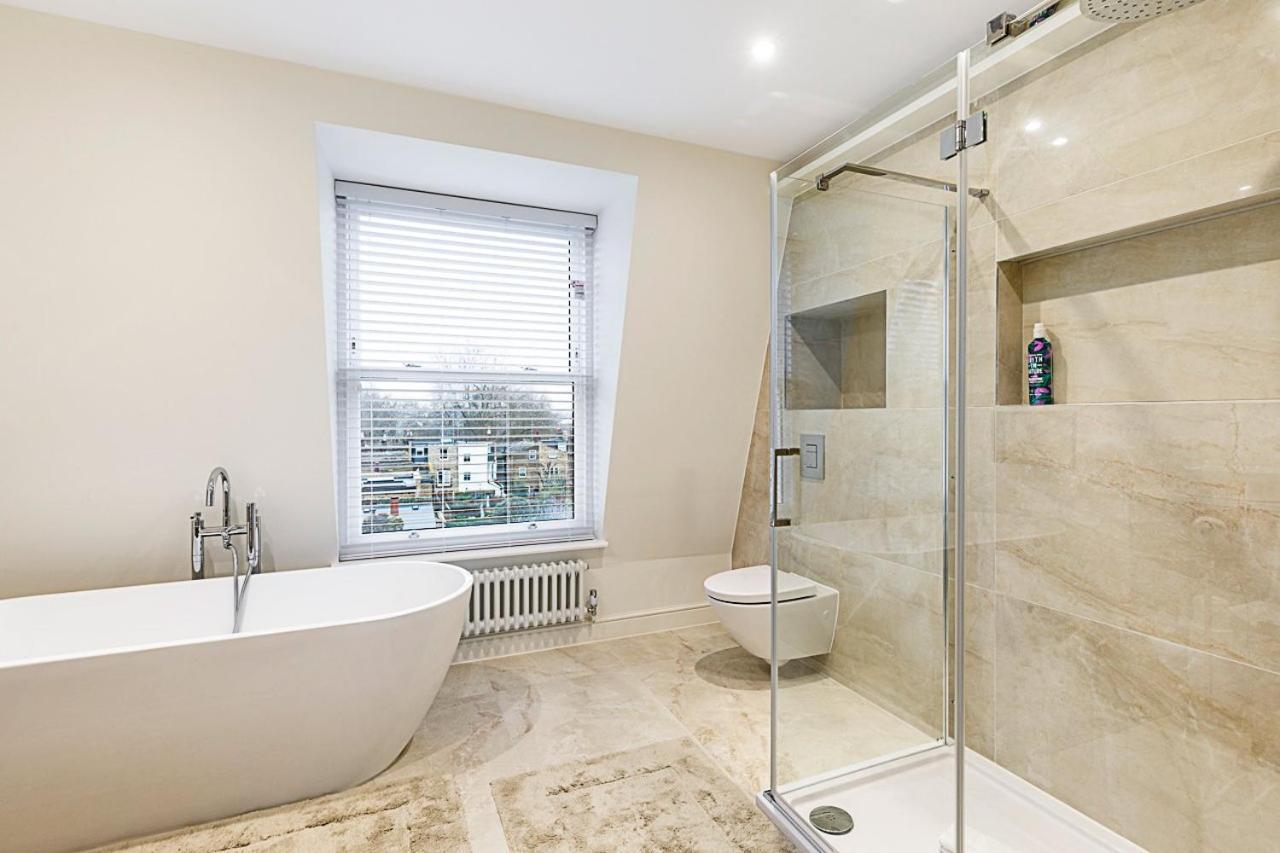 Luxury 4 Bed Fulham Townhouse With Charm *