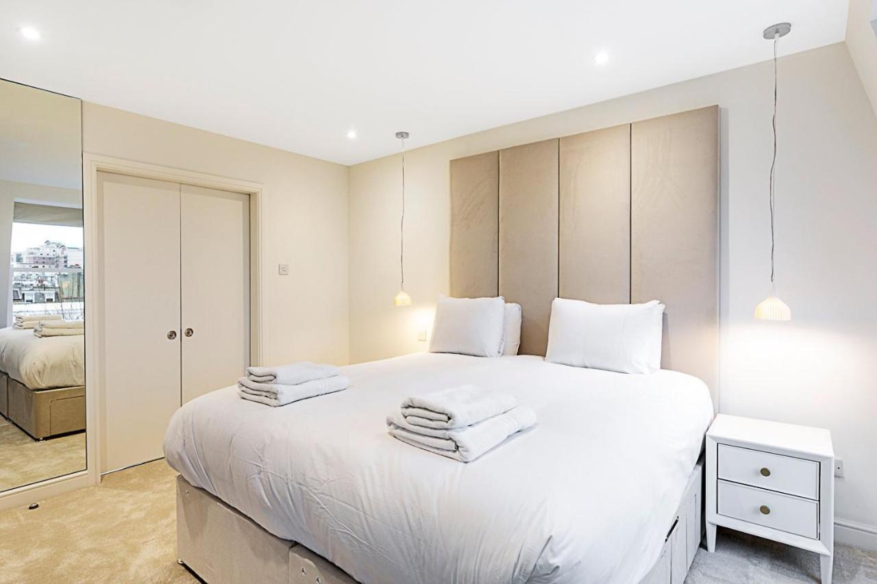 Luxury 4 Bed Fulham Townhouse With Charm