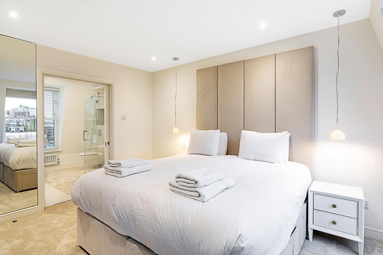 Luxury 4 Bed Fulham Townhouse With Charm *
